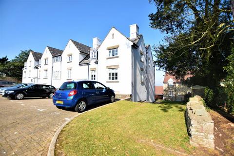 2 bedroom flat to rent, West Hill Court, Kilkenny Place