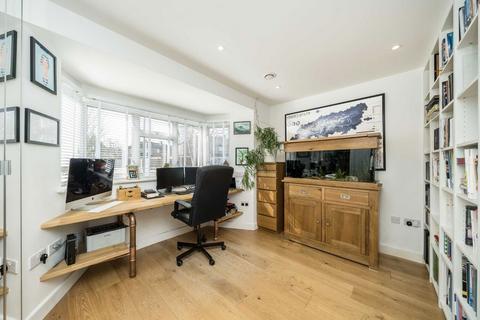 4 bedroom semi-detached house for sale, Batavia Road, Sunbury-On-Thames TW16