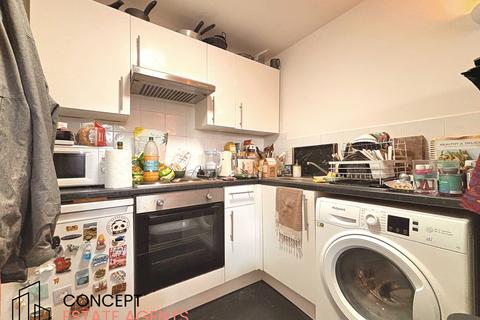 undefined, Charlmont Road, Tooting Broadway, SW17