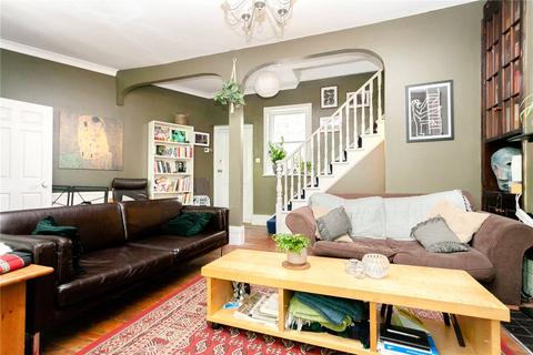 4 bedroom terraced house for sale, Victoria Park Road, London, E9