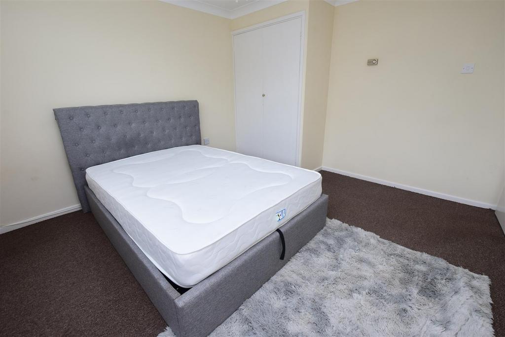 Master Bedroom (archive)