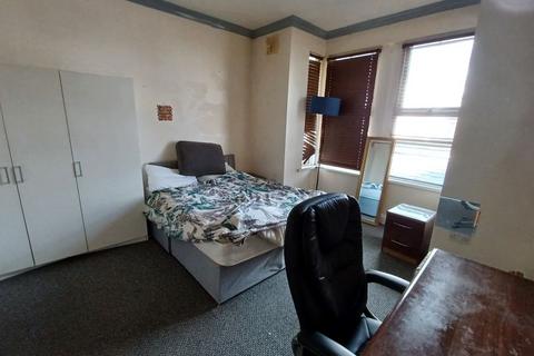 9 Scarborough Road, London, E11 4AL