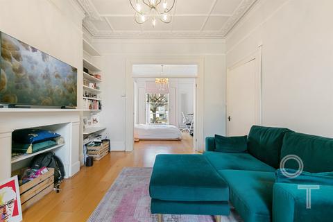 1 bedroom flat for sale, Cantelowes Road, Camden NW1