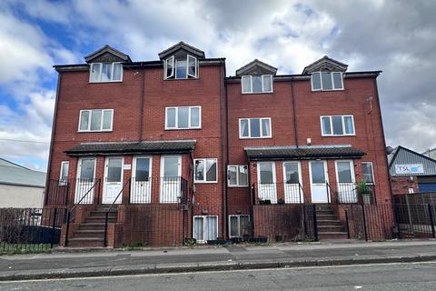 2 bedroom flat for sale, Allen Court, Taylor Lane, Denton