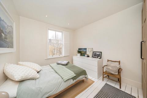 6 Hartington Road, Twickenham, TW1 3EN