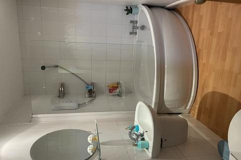 2 bedroom flat for sale, Union St, Aberdeen, AB11