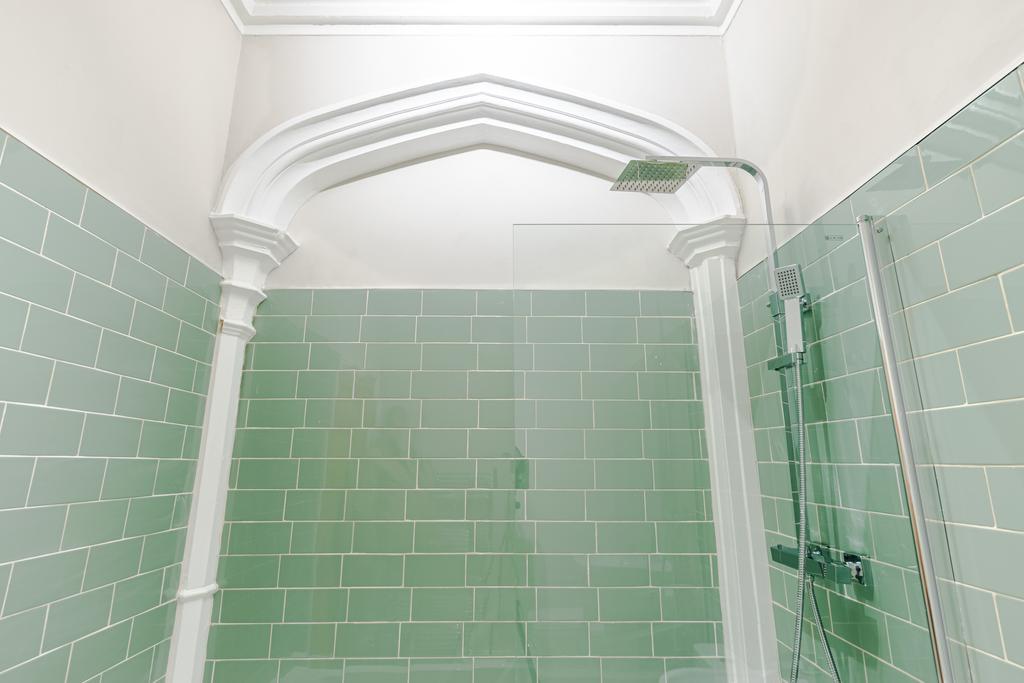 Bathroom2