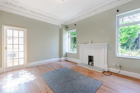 2 bedroom flat for sale, Leeds LS4
