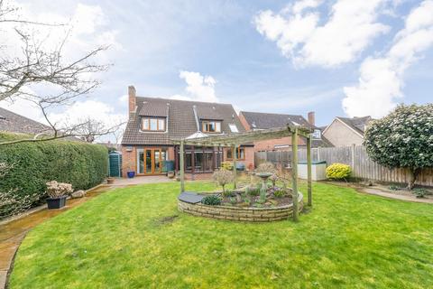 4 bedroom detached house for sale, Caldecott Road, Abingdon OX14