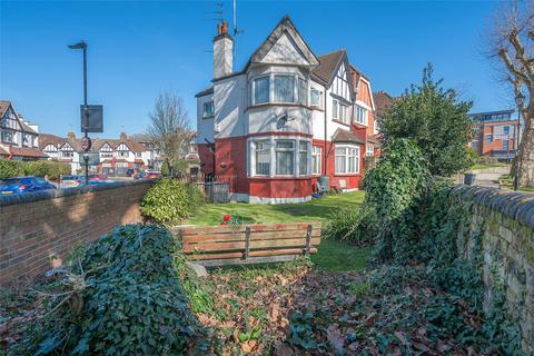 3 bedroom end of terrace house for sale, The Gardens, High Street, London, N8