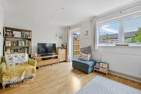 3 bedroom apartment for sale, Taeping Street, London