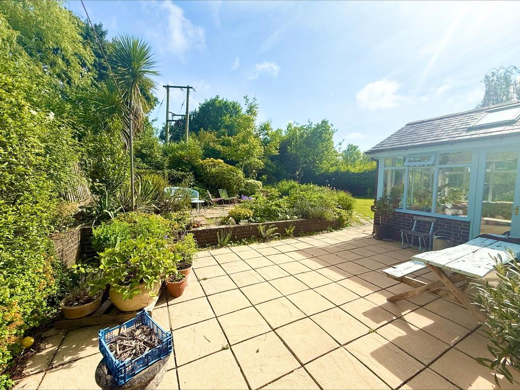 Dining Terrace/Patio
