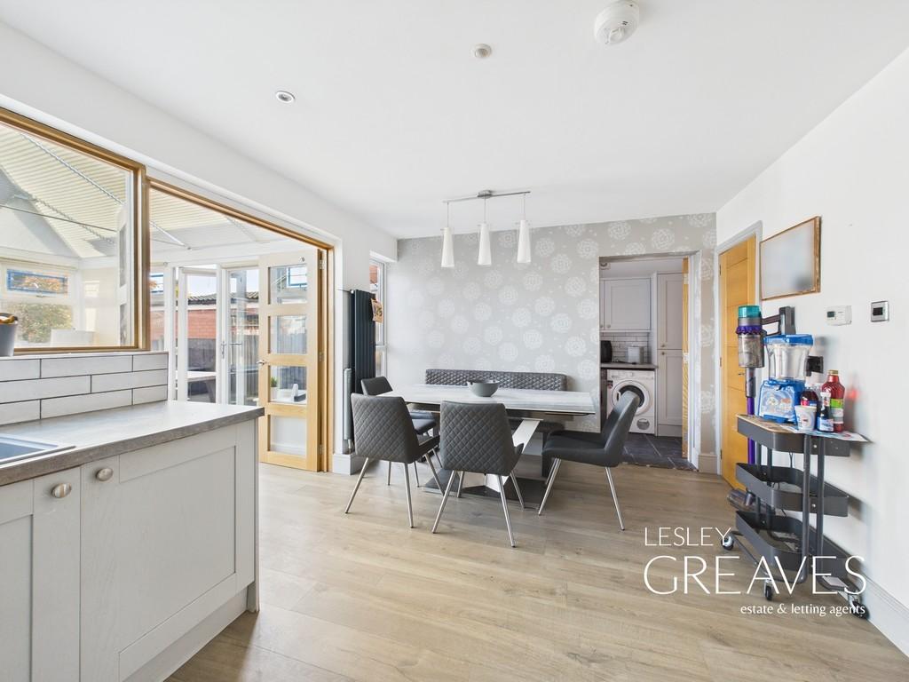 Kitchen/Dining