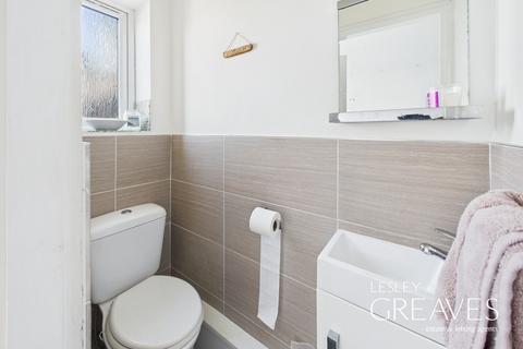 26 Dovedale Road, Nottingham, NG3 7GS