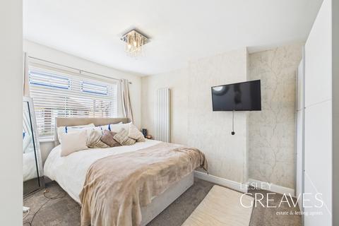 26 Dovedale Road, Nottingham, NG3 7GS