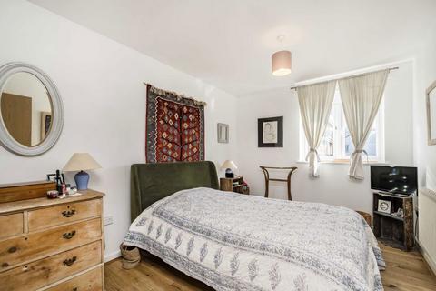 2 bedroom flat for sale, Blytheswood Place, London SW16