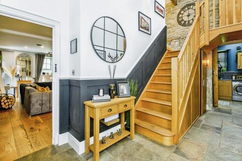 4 bedroom detached house for sale, Allerton Upper Green, Bradford