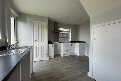 3 bedroom semi-detached house to rent, St. Hildas Way, Gravesend, Kent, DA12 4AZ