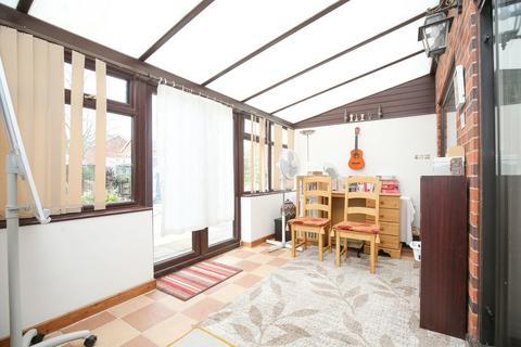 52 Main Road, Austrey, Atherstone, CV9 3EH