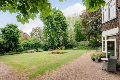 1 bedroom apartment for sale, Cleve Road, West Hampstead NW6