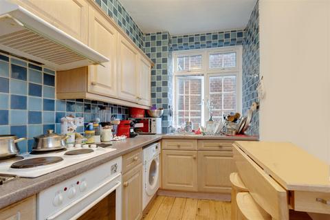 1 bedroom apartment for sale, Cleve Road, West Hampstead NW6