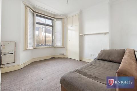 2 bedroom house for sale, Albany Road, London, N18