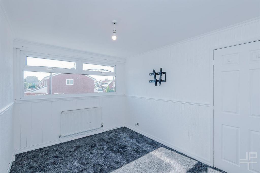 4 IOZnhc Wx E6z-y7x PCJHIQ.jpg