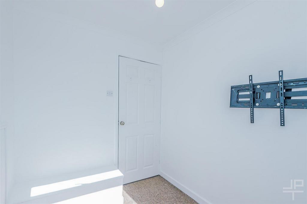 WHxbd Yd5m UKMo Ap Pu10p FA.jpg