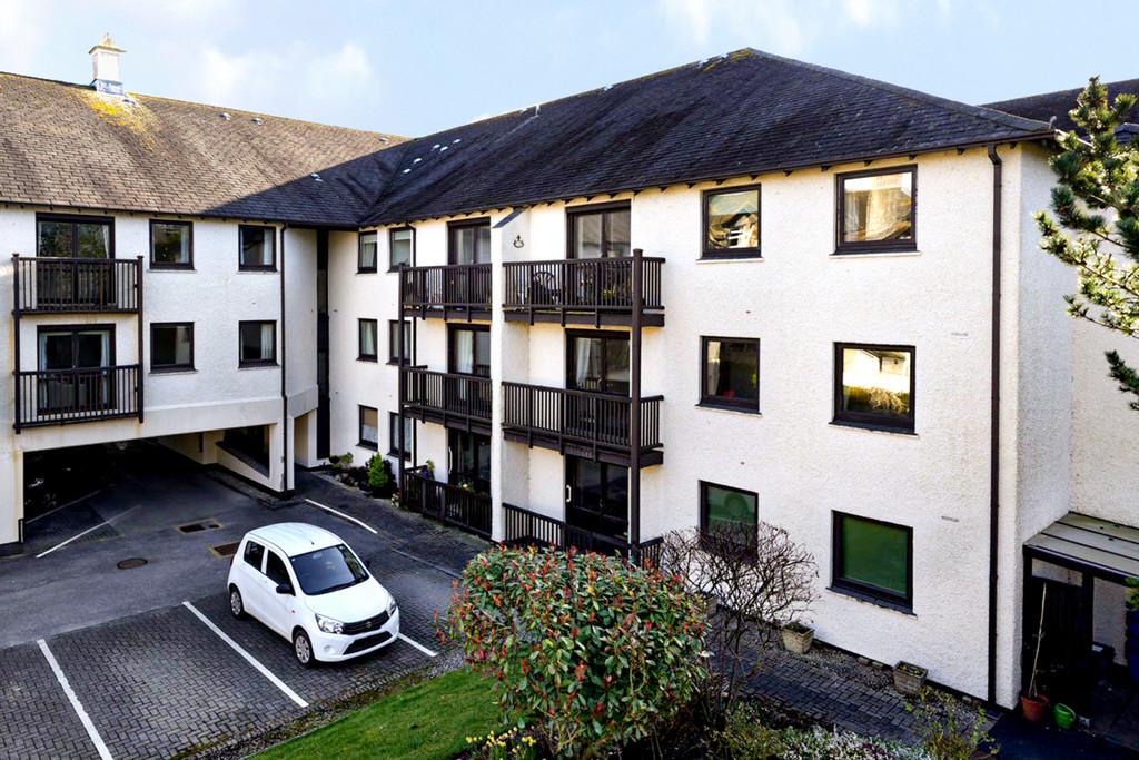 Ashleigh Court