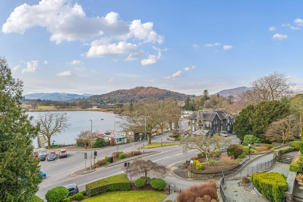 Fabulous Lake and Fell Views