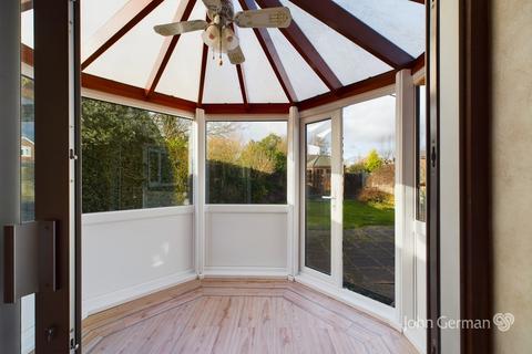 3 bedroom detached house for sale, Truro Close, Lichfield