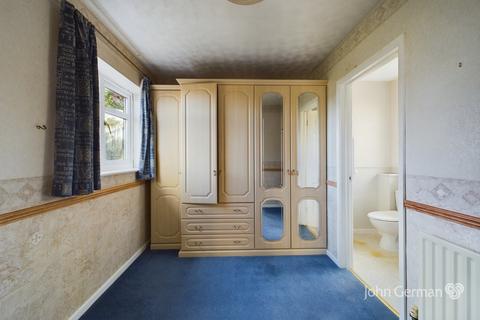 12 Truro Close, Lichfield, WS13 7SR