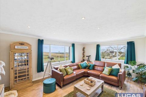 5 bedroom detached bungalow for sale, Cae Gwyrdd, Llanfairynghornwy, Llanfairynghornwy