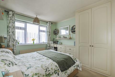 12 Dawley Ride, Colnbrook, Slough, SL3 0QH