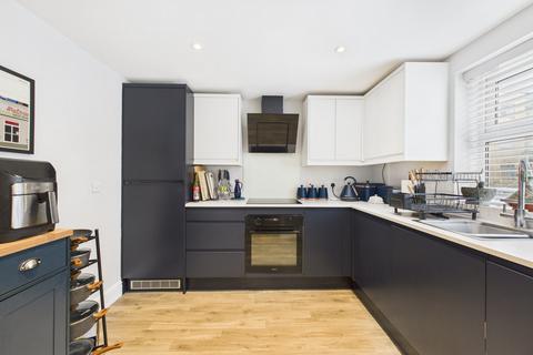 196a Cotterells, Hemel Hempstead, HP1 1JW