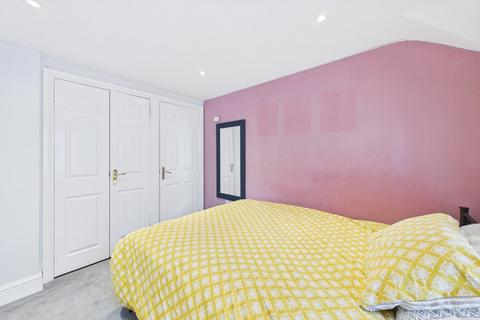 196a Cotterells, Hemel Hempstead, HP1 1JW