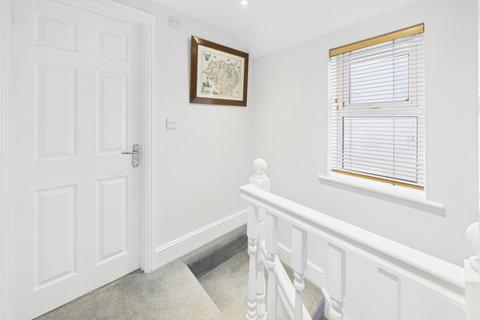 196a Cotterells, Hemel Hempstead, HP1 1JW