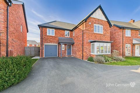 4 bedroom detached house for sale, Hillside Road, Tatenhill