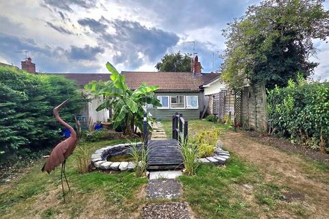 undefined, Meadowside Close
