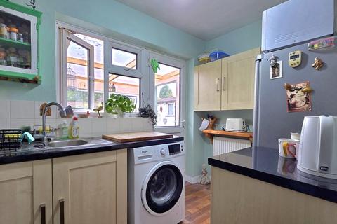 undefined, Meadowside Close