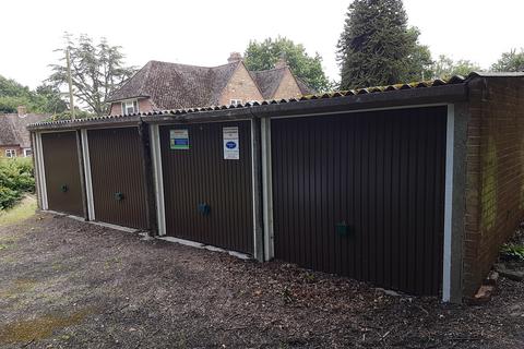 undefined, Beechfield, Frilsham RG18