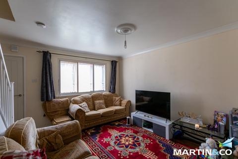 5 Avocet Close, Birmingham, B33 9HF