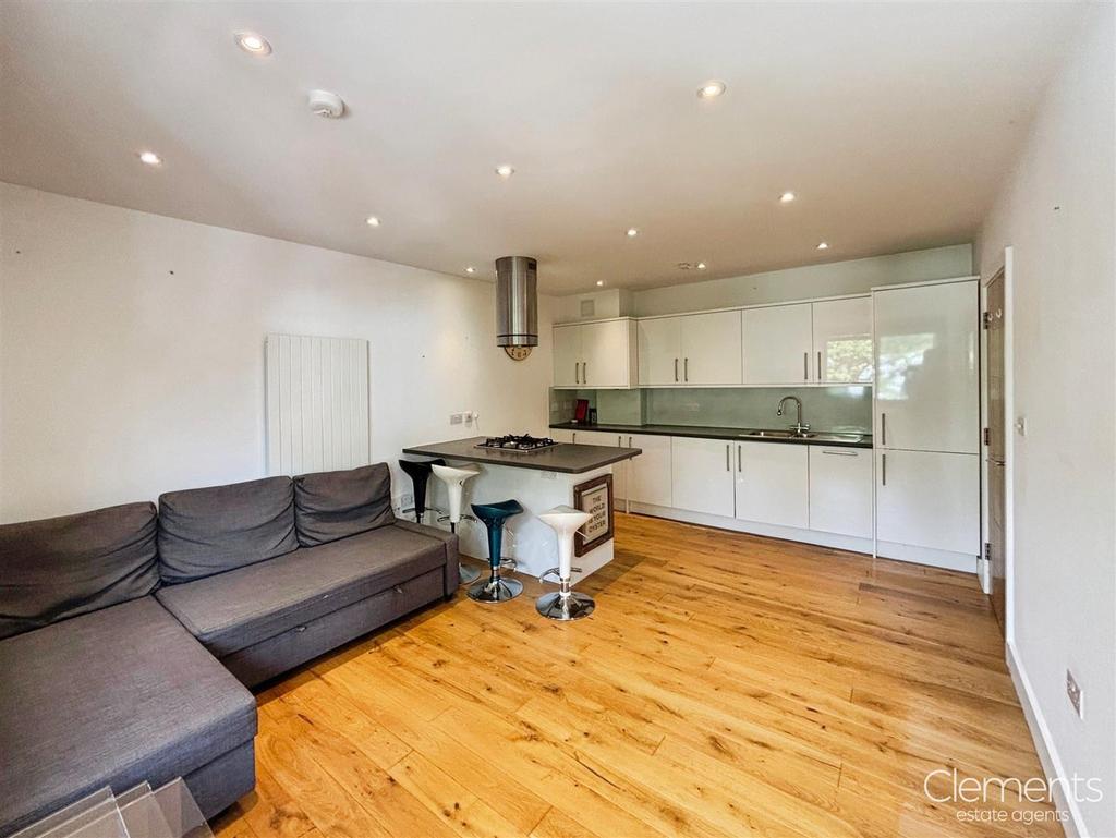 Open Plan Living Room/Kitchen