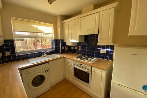 2 bedroom end of terrace house to rent, Redwing Rise, Herts SG8