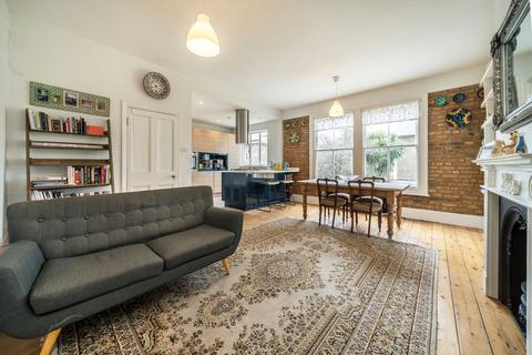 2 bedroom flat to rent, Tyrwhitt Road, London SE4