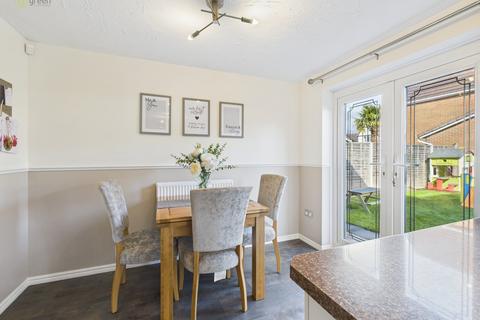 17 Durham Close, Fazeley, Tamworth, B78 3XX