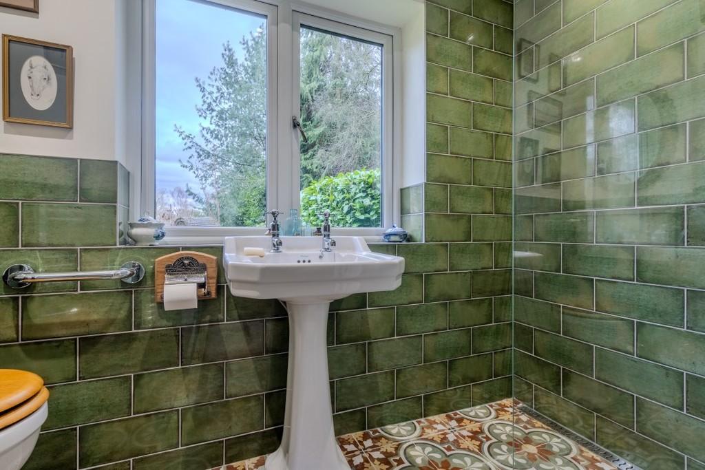 Iq 00228 hdr