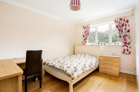 130 Liddell Way, Ascot, SL5 9UZ
