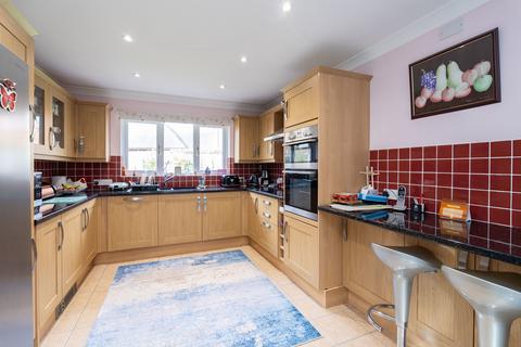 4 bedroom detached house for sale, Highacre, Dorking