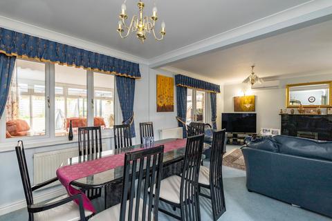 4 bedroom detached house for sale, Highacre, Dorking